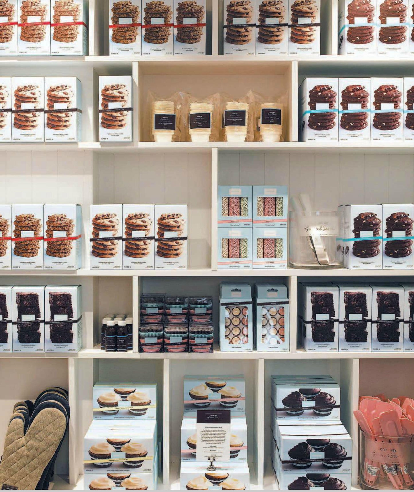 Packaging Essentials: 100 Design Principles for Creating Packages - Fireflies